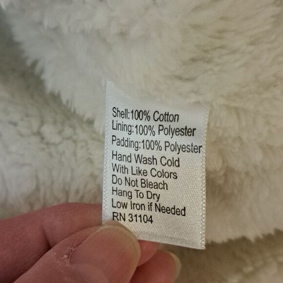 True Craft red plaid lined vest size medium - Picture 5 of 6